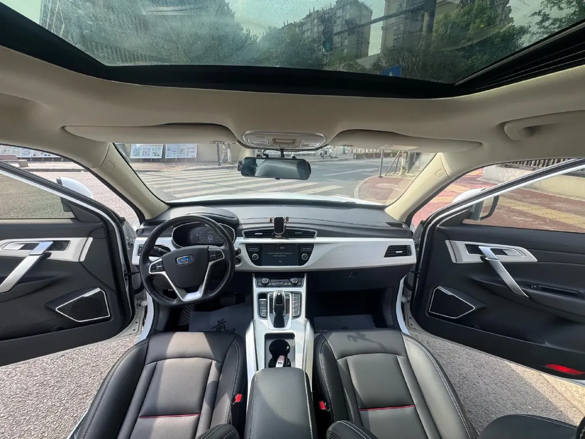 2020 Roewe i6 1.5T 169HP L4 7DCT,autocango,china used car exporter,china ev exporter,chinese used car exporter,chinese used ev exporter