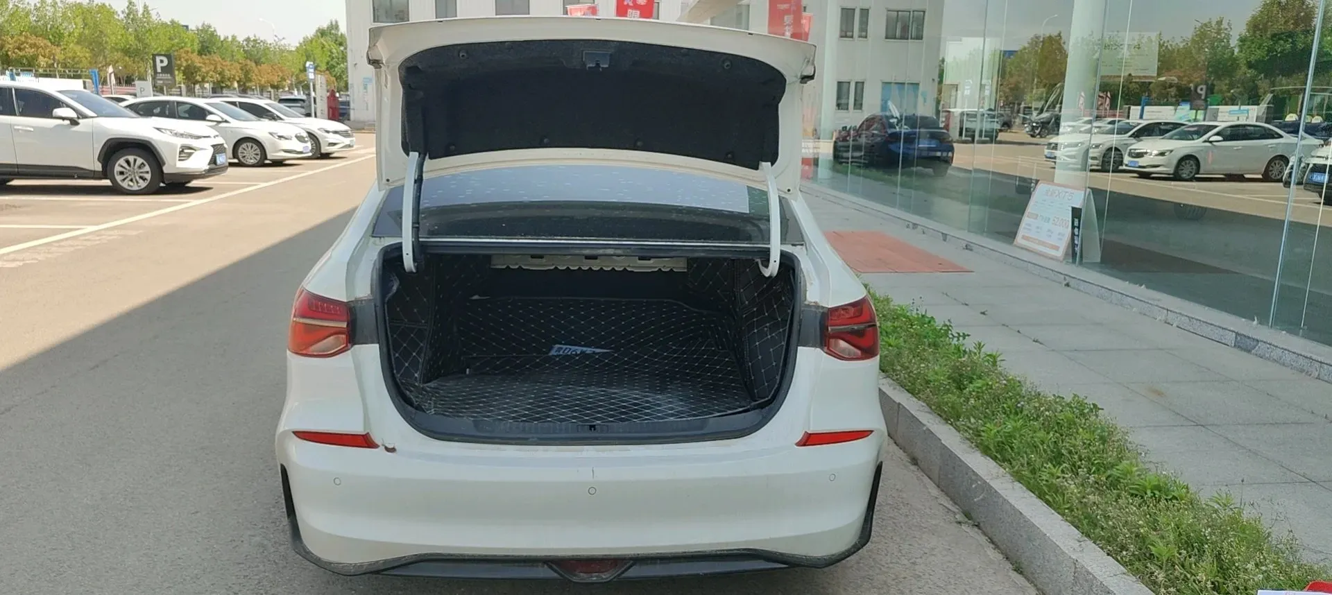 2020 Chevrolet Monza 1.3T 163HP L3 6AT,autocango,china used car exporter,china ev exporter,chinese used car exporter,chinese used ev exporter