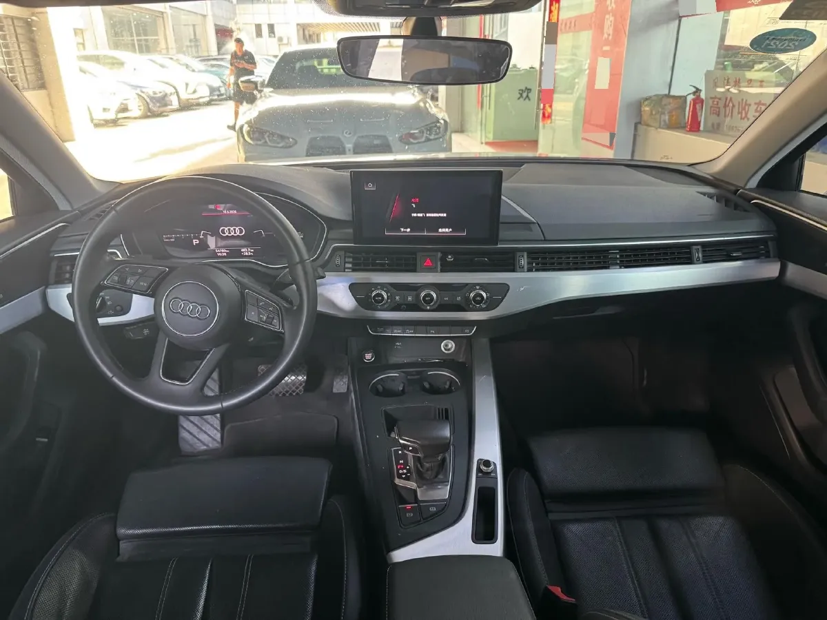 2020 Audi A4L 2.0T 190HP L4 7DCT,autocango,china used car exporter,china ev exporter,chinese used car exporter,chinese used ev exporter