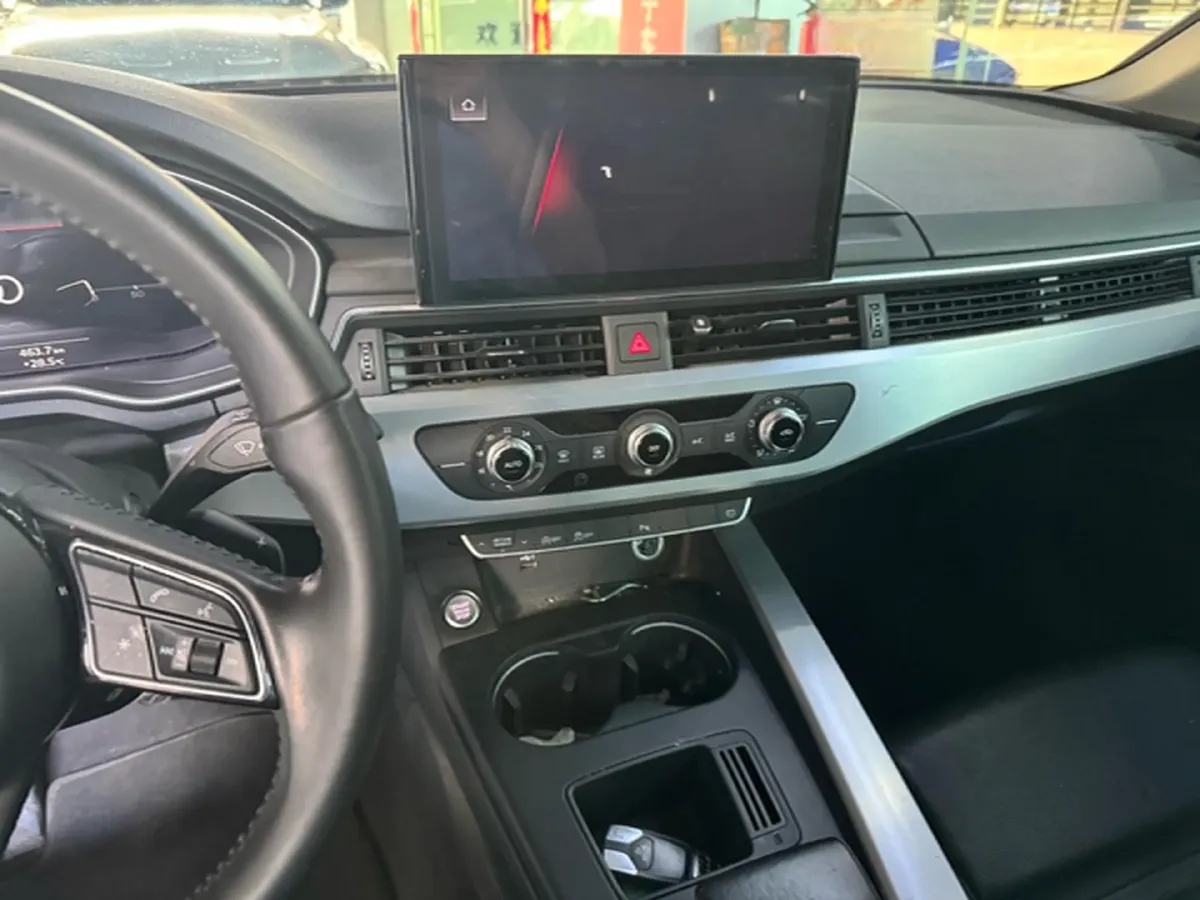 2020 Audi A4L 2.0T 190HP L4 7DCT,autocango,china used car exporter,china ev exporter,chinese used car exporter,chinese used ev exporter