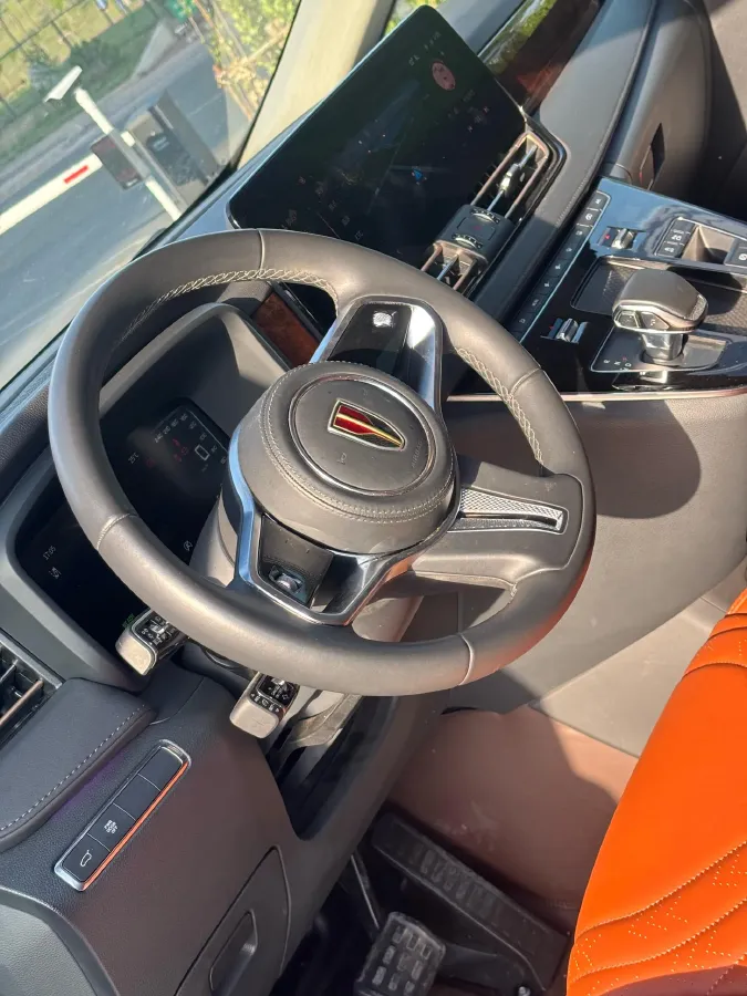 2023 HongQi HQ9 2.0T 252HP L4 8AT,autocango,china used car exporter,china ev exporter,chinese used car exporter,chinese used ev exporter