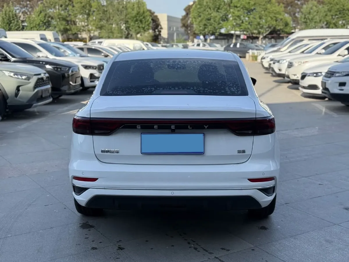 2022 Geely Emgrand 1.5L 114HP L4 CVT,autocango,china used car exporter,china ev exporter,chinese used car exporter,chinese used ev exporter