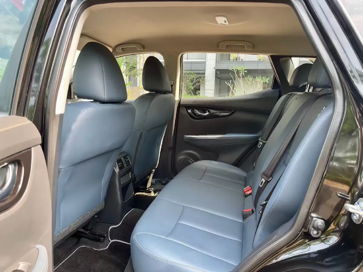2025 Nissan Qashqai 2.0L 151HP L4 CVT,autocango,china used car exporter,china ev exporter,chinese used car exporter,chinese used ev exporter