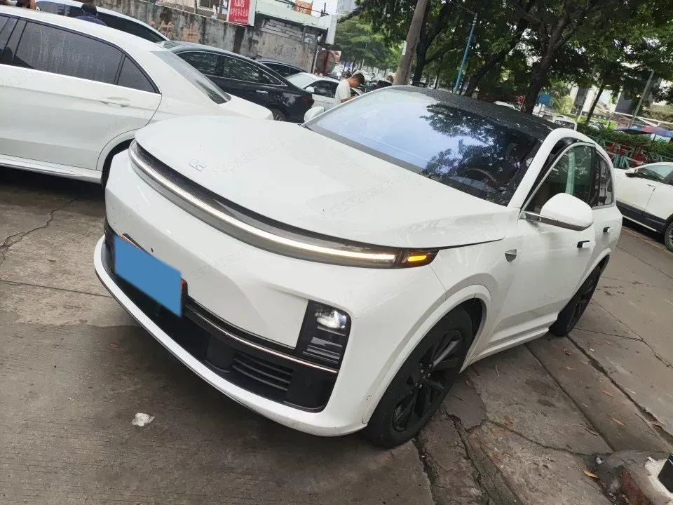 2023 Li L7 Range Extended 154HP REEV 40.9KWH,autocango,china used car exporter,china ev exporter,chinese used car exporter,chinese used ev exporter