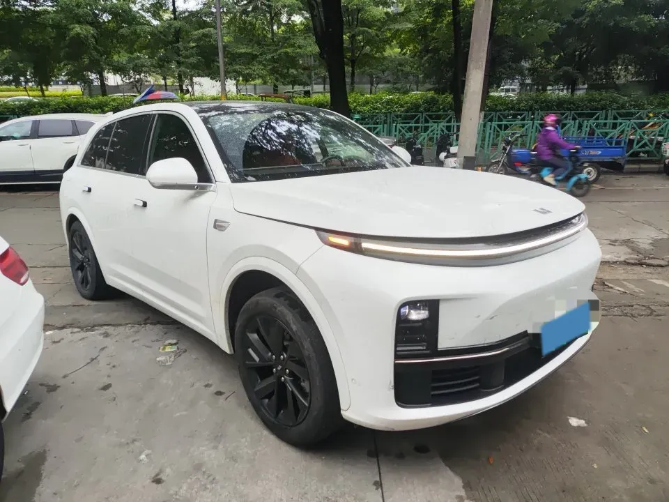 2023 Li L7 Range Extended 154HP REEV 40.9KWH,autocango,china used car exporter,china ev exporter,chinese used car exporter,chinese used ev exporter