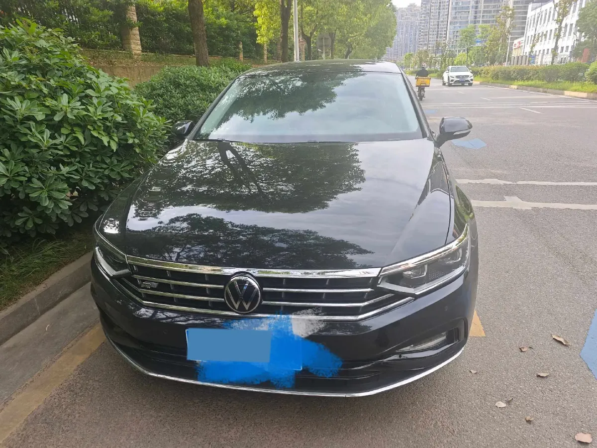 2020 Volkswagen Magotan 2.0T 186HP L4 7DCT,autocango,china used car exporter,china ev exporter,chinese used car exporter,chinese used ev exporter