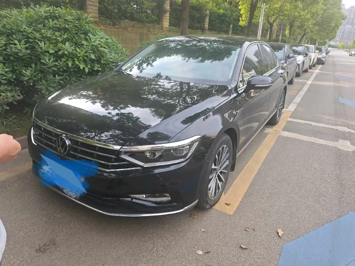 2020 Volkswagen Magotan 2.0T 186HP L4 7DCT,autocango,china used car exporter,china ev exporter,chinese used car exporter,chinese used ev exporter