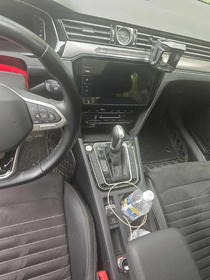 2020 Volkswagen Magotan 2.0T 186HP L4 7DCT,autocango,china used car exporter,china ev exporter,chinese used car exporter,chinese used ev exporter