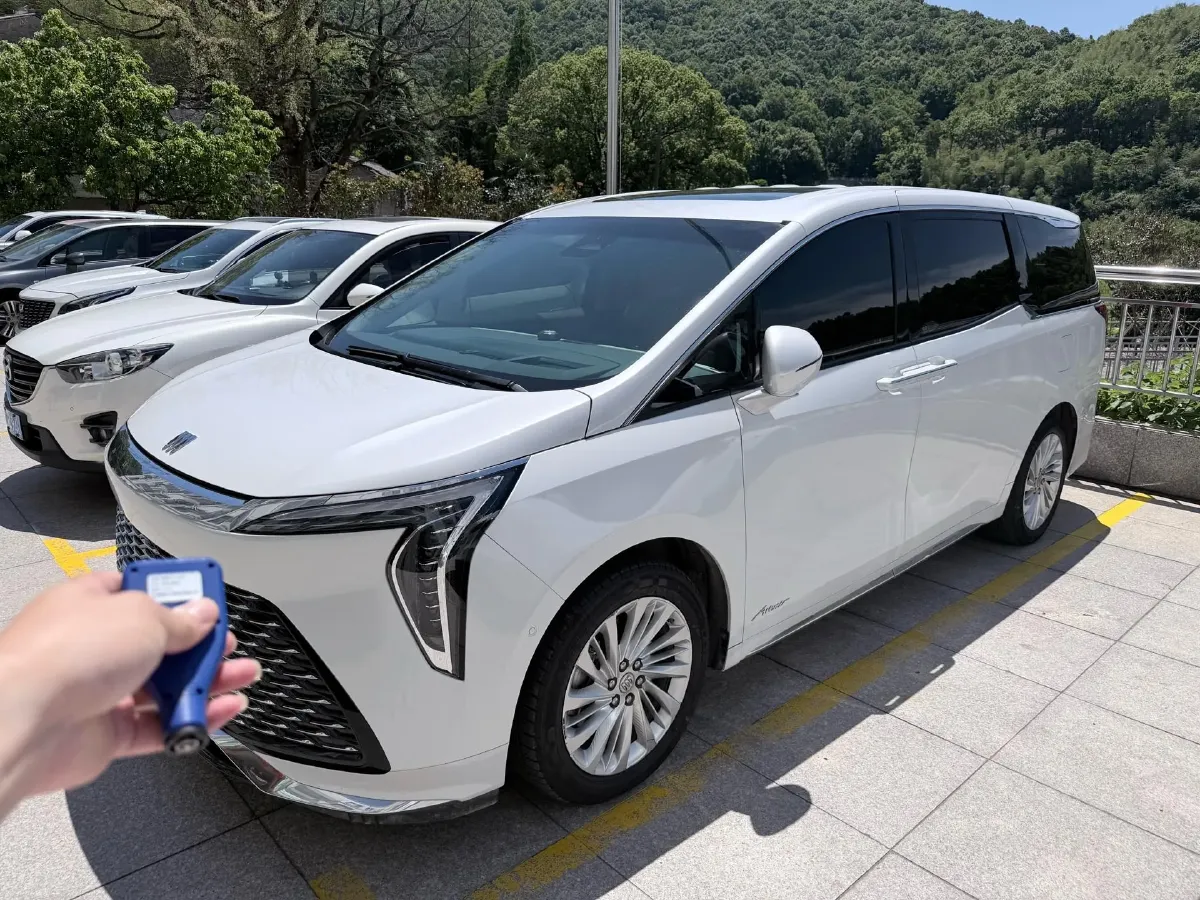 2023 Buick Century 2.0T 237HP L4 9AT,autocango,china used car exporter,china ev exporter,chinese used car exporter,chinese used ev exporter