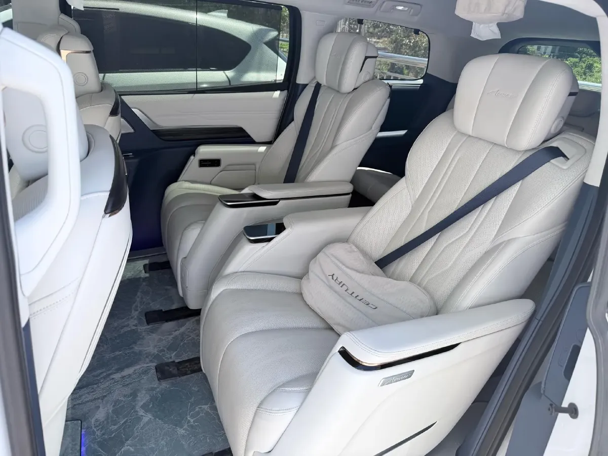 2023 Buick Century 2.0T 237HP L4 9AT,autocango,china used car exporter,china ev exporter,chinese used car exporter,chinese used ev exporter