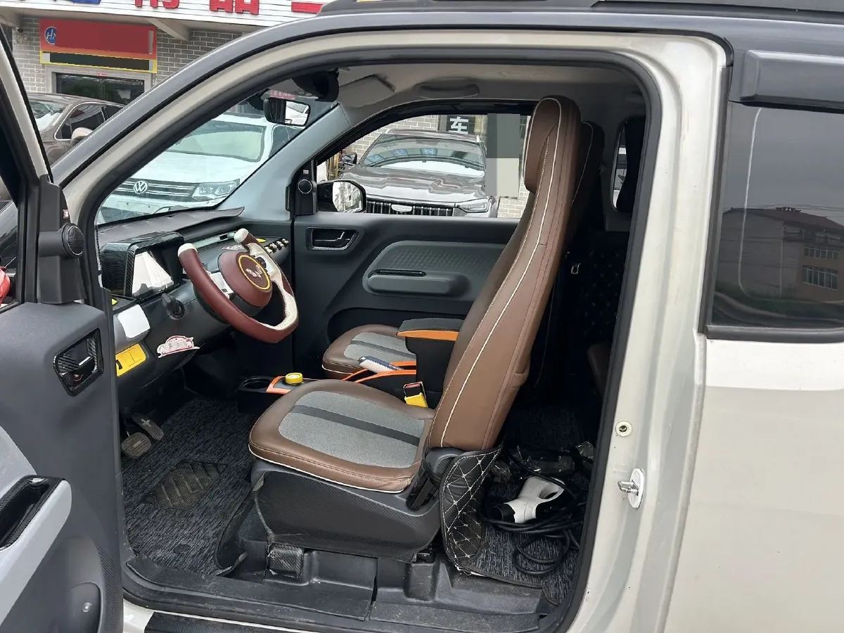 2022 WuLing HongGuang MINI EV BEV 26.5KWH,autocango,china used car exporter,china ev exporter,chinese used car exporter,chinese used ev exporter