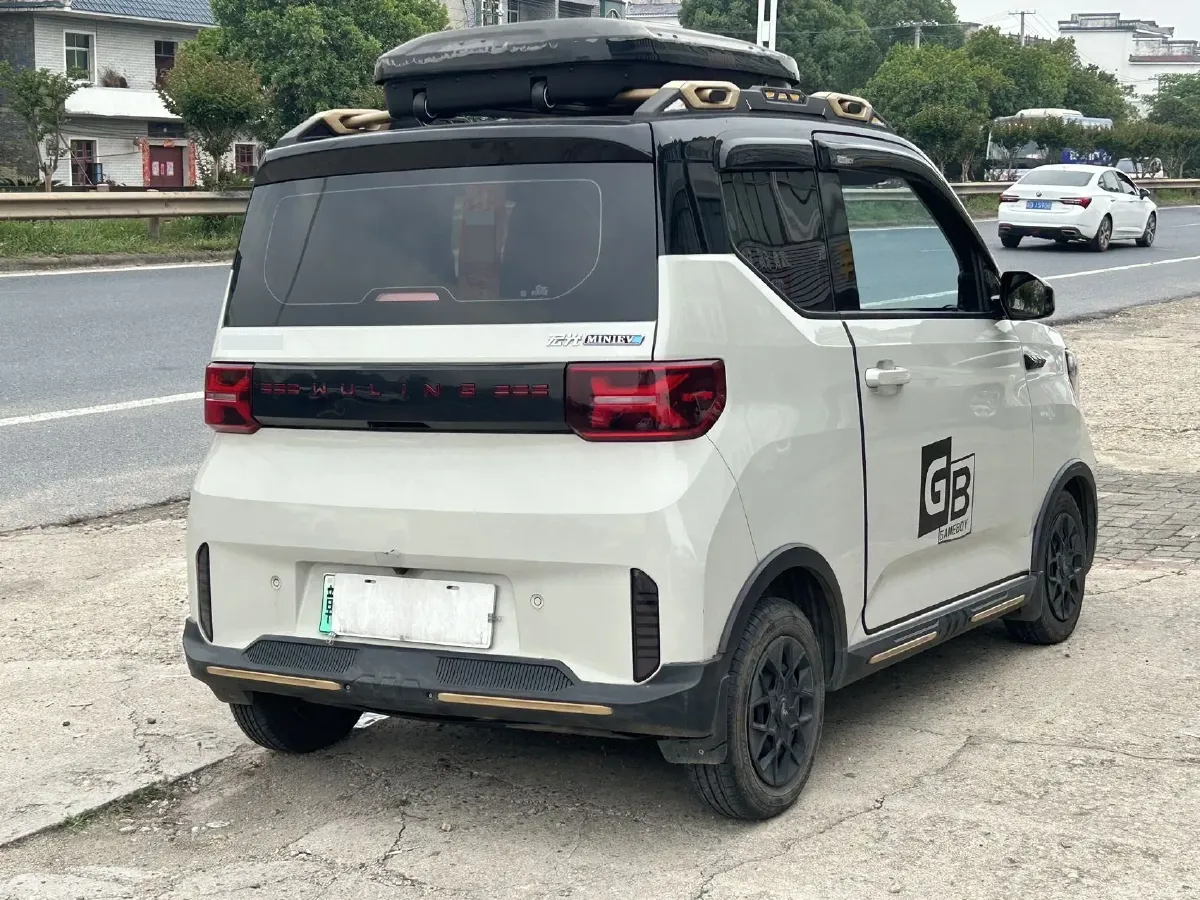 2022 WuLing HongGuang MINI EV BEV 26.5KWH,autocango,china used car exporter,china ev exporter,chinese used car exporter,chinese used ev exporter