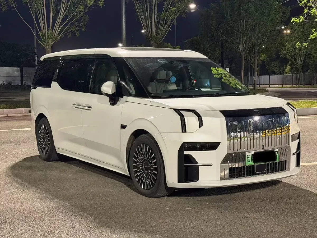2022 Zeekr 009 BEV 116KWH,autocango,china used car exporter,china ev exporter,chinese used car exporter,chinese used ev exporter