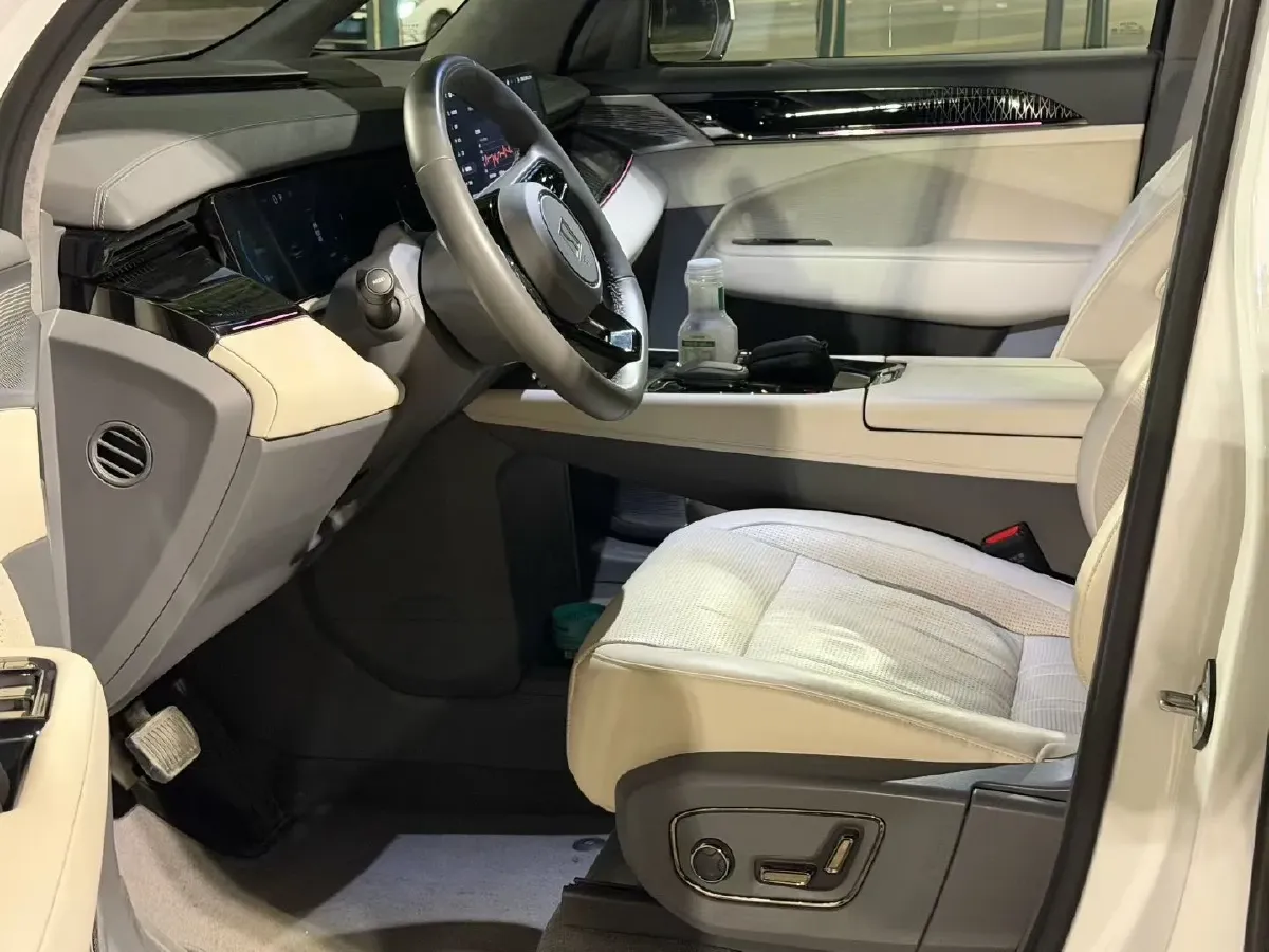 2022 Zeekr 009 BEV 116KWH,autocango,china used car exporter,china ev exporter,chinese used car exporter,chinese used ev exporter