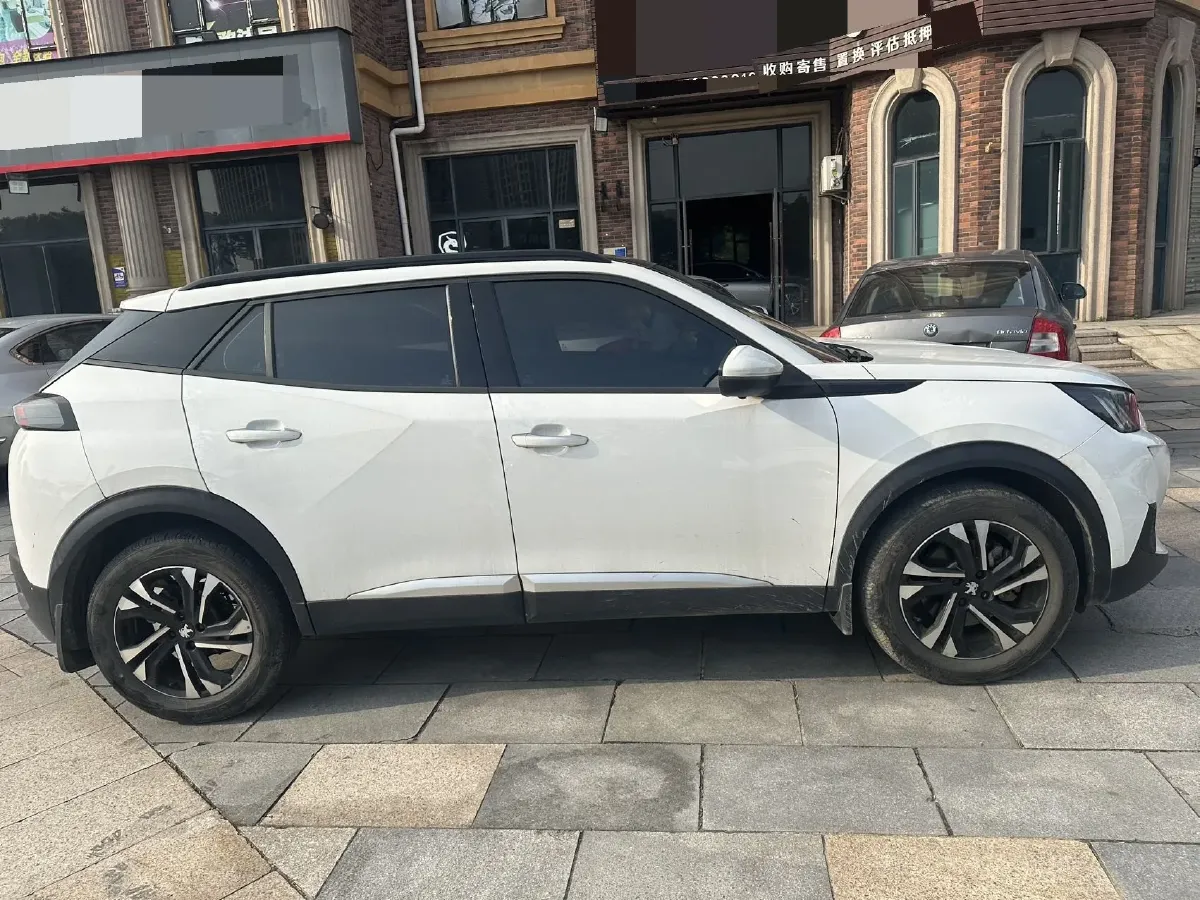 2022 Peugeot 2008 1.2T 136HP L3 6DCT,autocango,china used car exporter,china ev exporter,chinese used car exporter,chinese used ev exporter