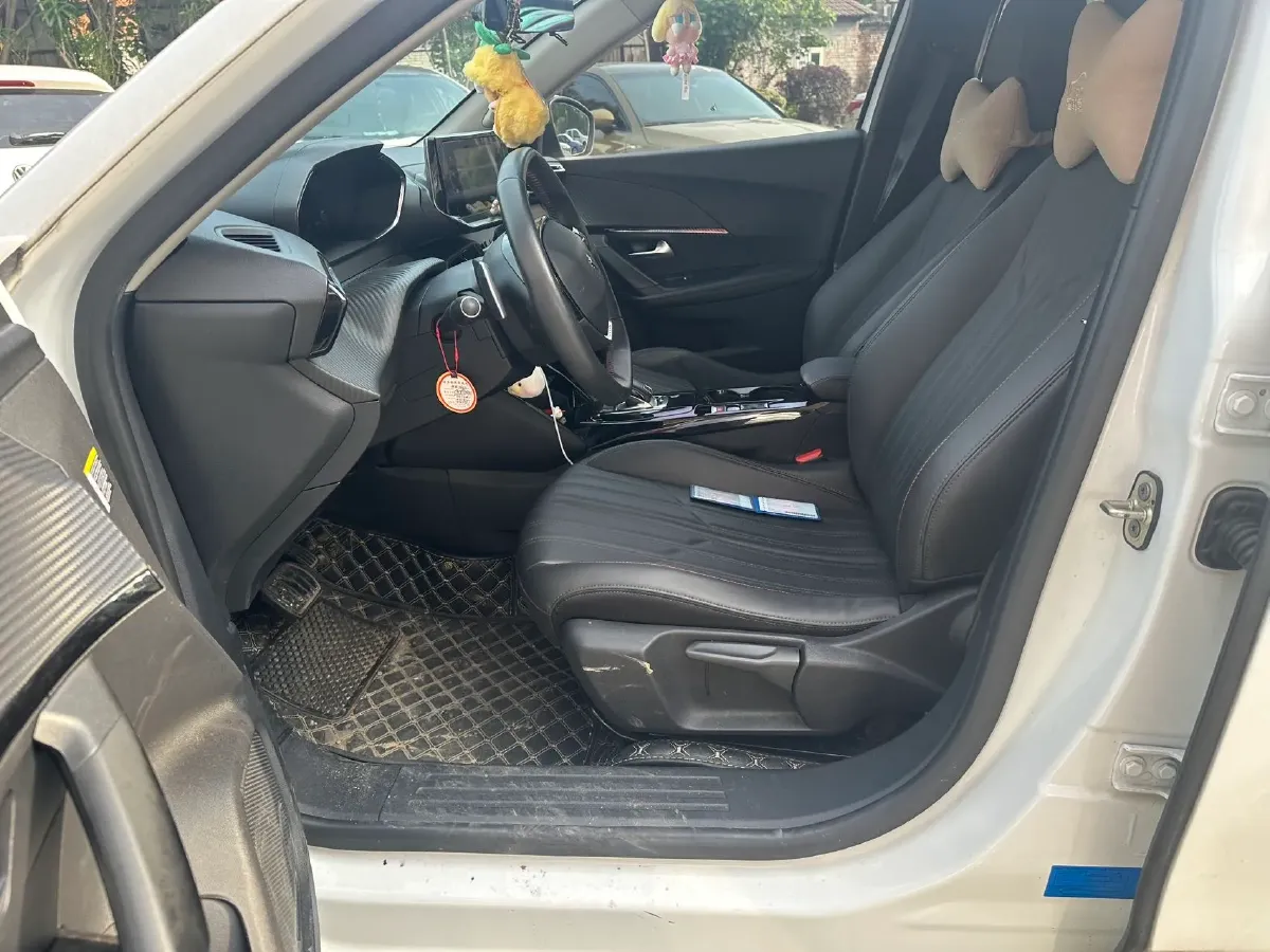 2022 Peugeot 2008 1.2T 136HP L3 6DCT,autocango,china used car exporter,china ev exporter,chinese used car exporter,chinese used ev exporter