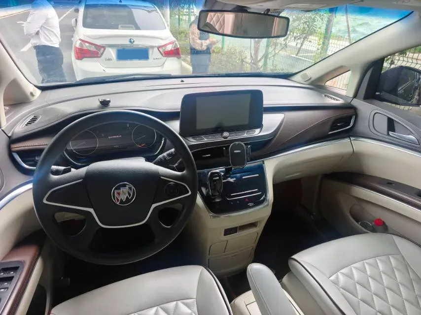 2022 Buick GL8 2.0T 237HP L4 9AT,autocango,china used car exporter,china ev exporter,chinese used car exporter,chinese used ev exporter