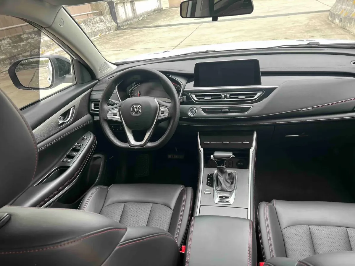 2022 ChangAn CS75 1.5T 180HP L4 7DCT,autocango,china used car exporter,china ev exporter,chinese used car exporter,chinese used ev exporter