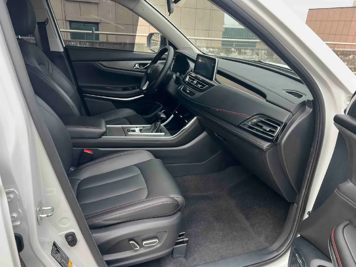 2022 ChangAn CS75 1.5T 180HP L4 7DCT,autocango,china used car exporter,china ev exporter,chinese used car exporter,chinese used ev exporter