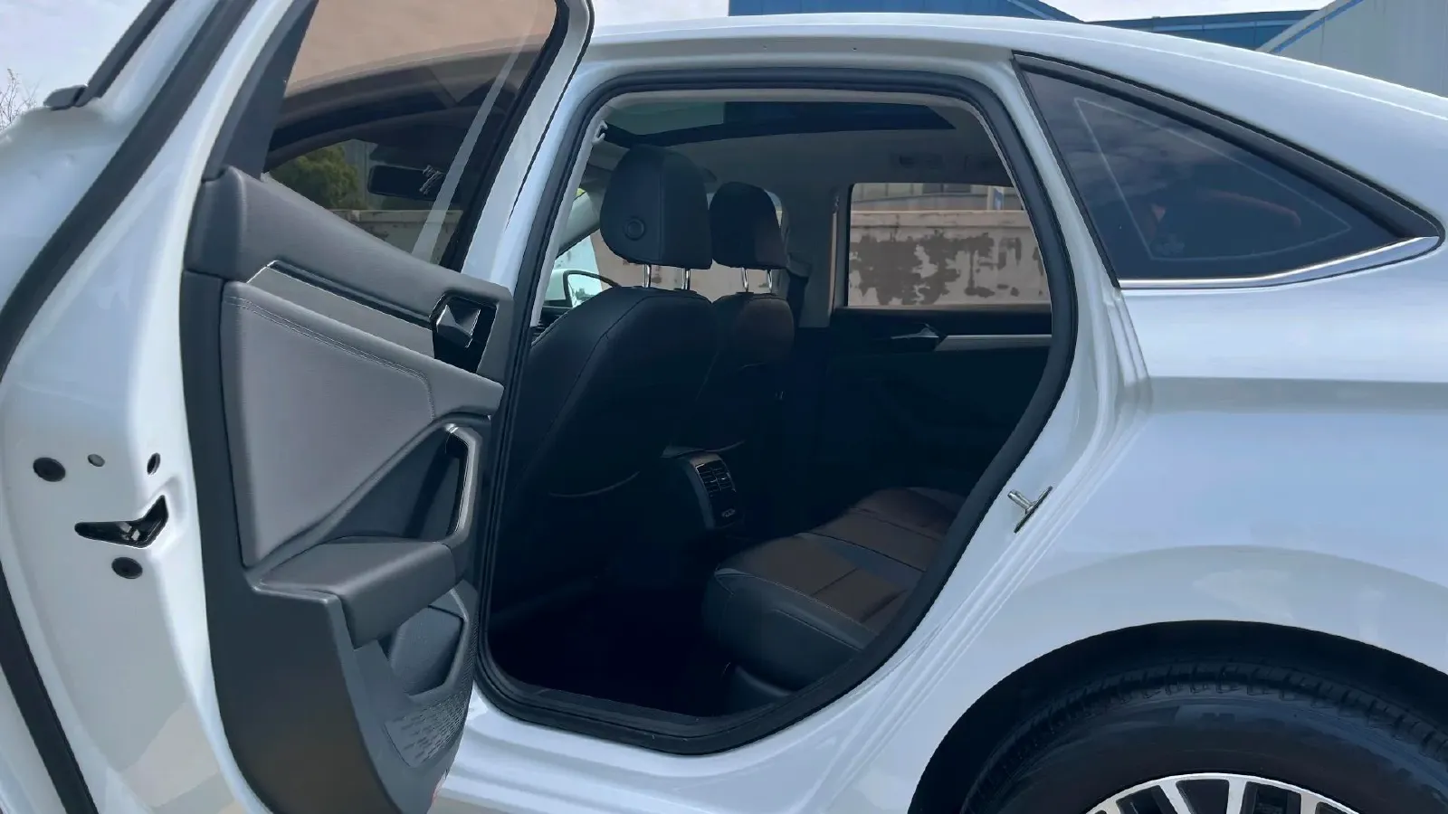 2019 Volkswagen Tharu 1.4T 150HP L4 7DCT,autocango,china used car exporter,china ev exporter,chinese used car exporter,chinese used ev exporter