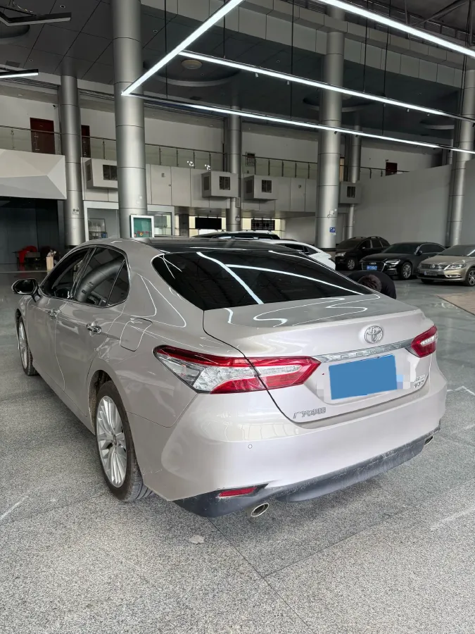 2019 Toyota Camry 2.5L 209HP L4 8AT,autocango,china used car exporter,china ev exporter,chinese used car exporter,chinese used ev exporter
