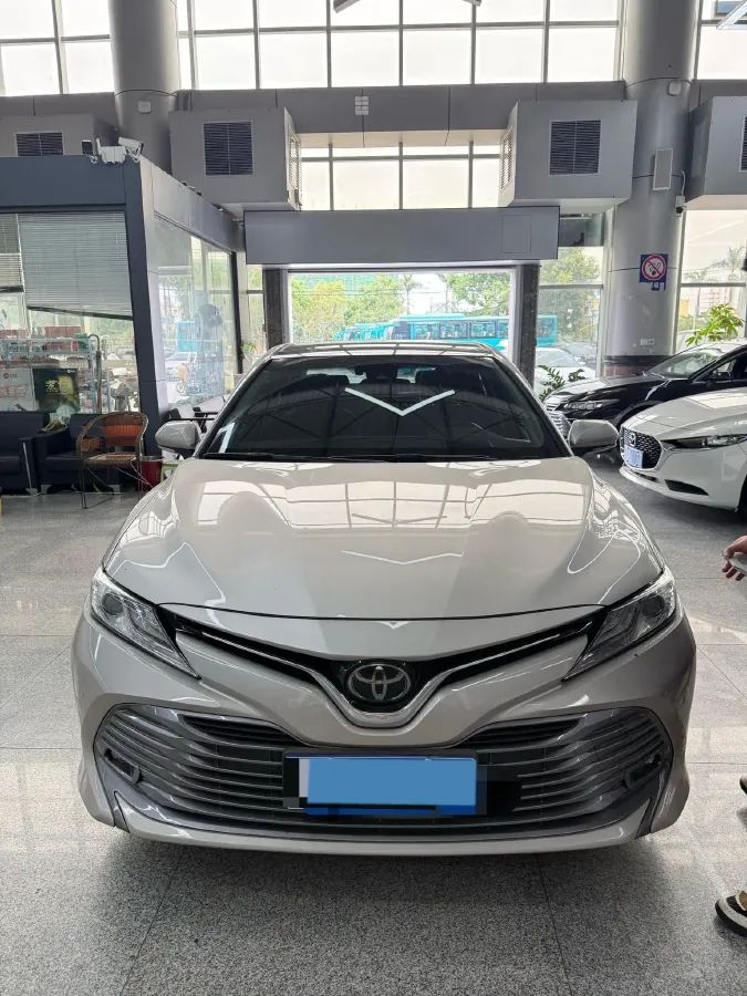 2019 Toyota Camry 2.5L 209HP L4 8AT,autocango,china used car exporter,china ev exporter,chinese used car exporter,chinese used ev exporter