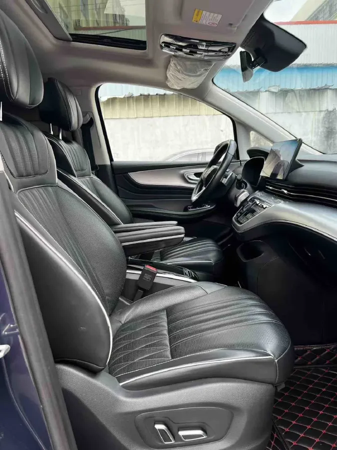 2021 Roewe iMAX8 2.0T 234HP L4 8AT,autocango,china used car exporter,china ev exporter,chinese used car exporter,chinese used ev exporter