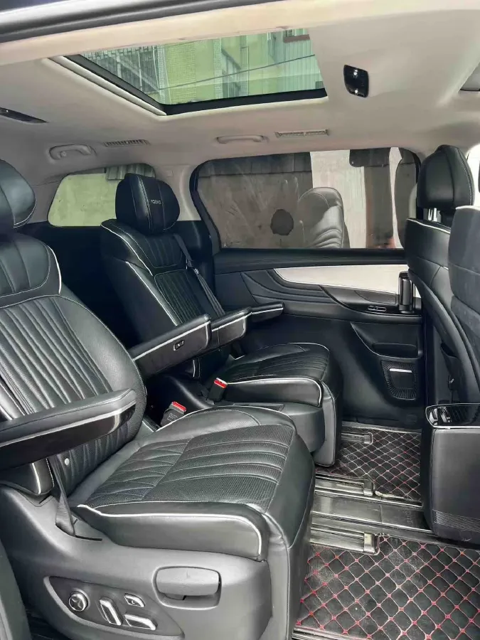 2021 Roewe iMAX8 2.0T 234HP L4 8AT,autocango,china used car exporter,china ev exporter,chinese used car exporter,chinese used ev exporter