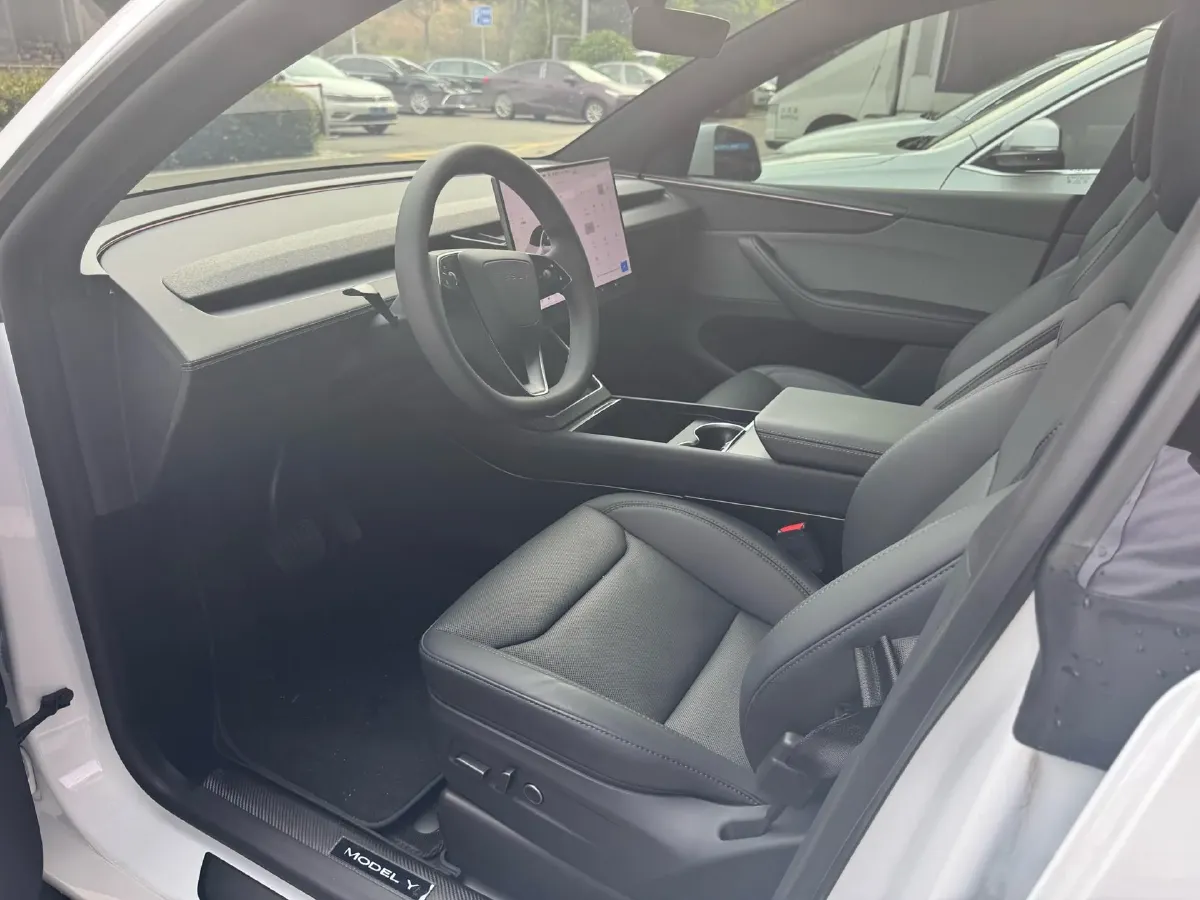 2026 Tesla Model Y BEV,autocango,china used car exporter,china ev exporter,chinese used car exporter,chinese used ev exporter