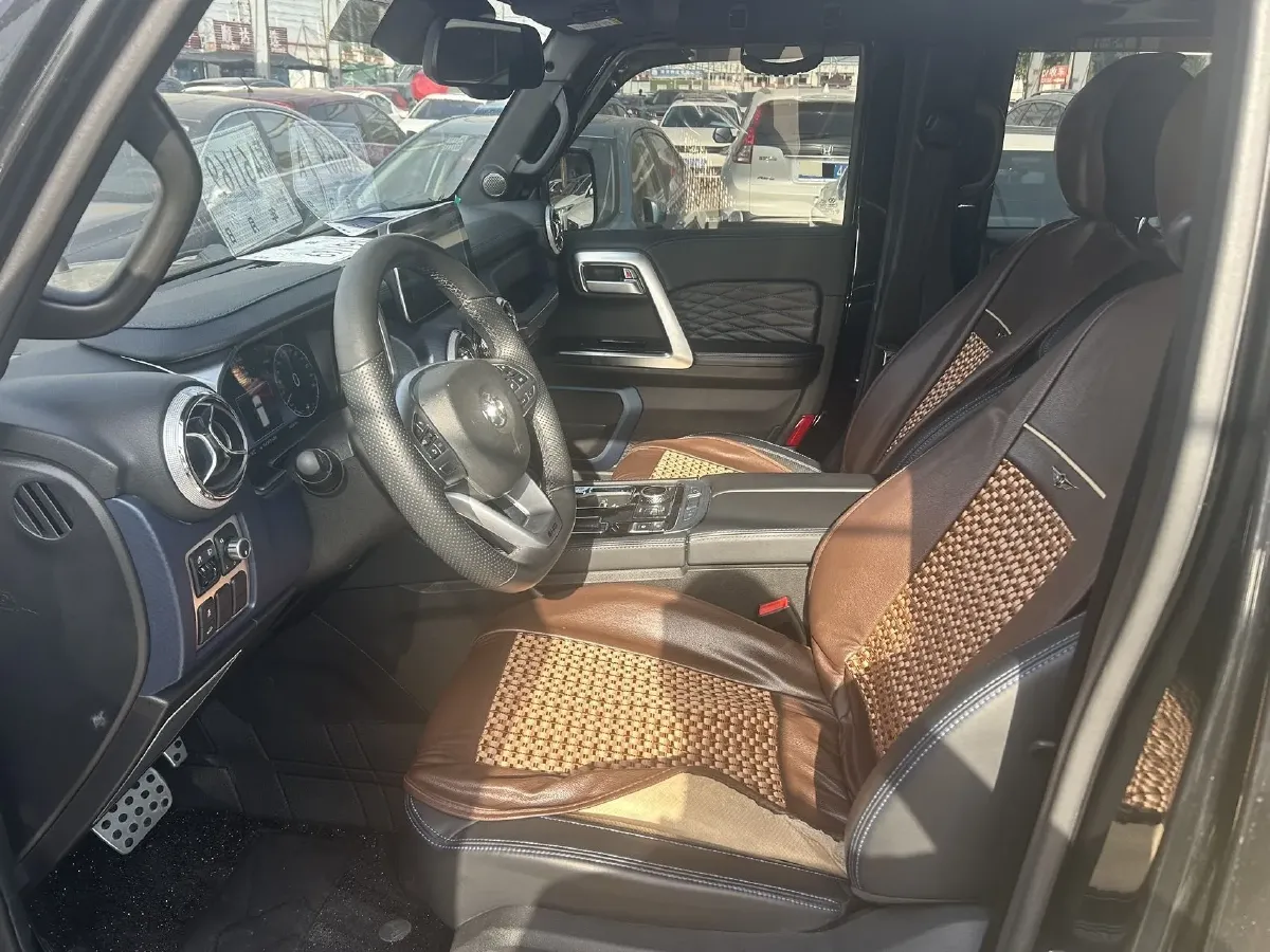 2019 Beijing BJ40 2.3T 231HP L4 6AT,autocango,china used car exporter,china ev exporter,chinese used car exporter,chinese used ev exporter