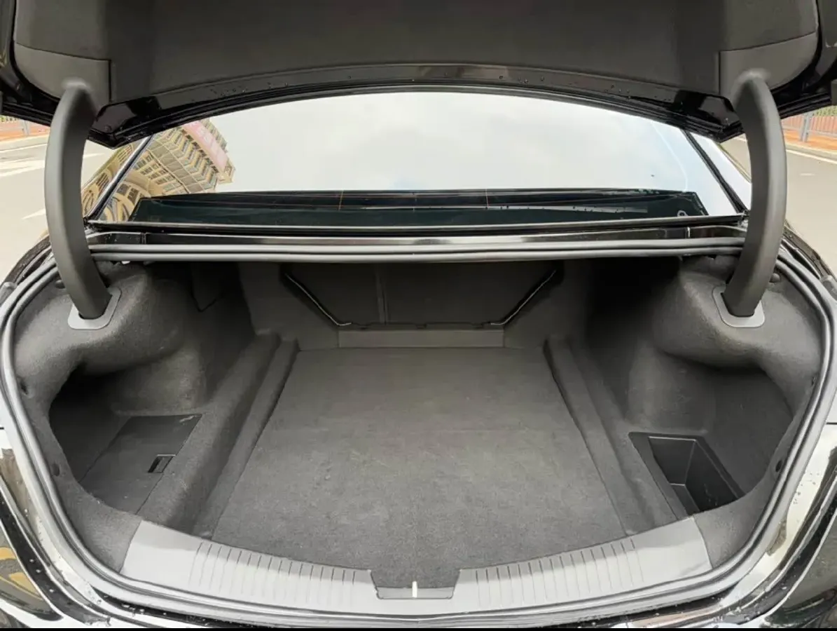 2024 Cadillac CT5 2.0T 237HP L4 10AT,autocango,china used car exporter,china ev exporter,chinese used car exporter,chinese used ev exporter