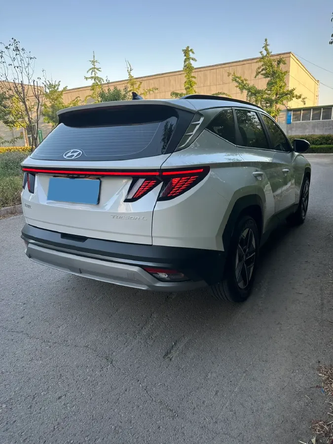 2025 Hyundai Tucson 1.5T 200HP L4 8AT,autocango,china used car exporter,china ev exporter,chinese used car exporter,chinese used ev exporter
