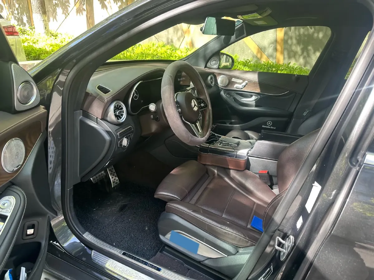 2020 Mercedes-Benz GLC Class 2.0T 258HP L4 9AT,autocango,china used car exporter,china ev exporter,chinese used car exporter,chinese used ev exporter