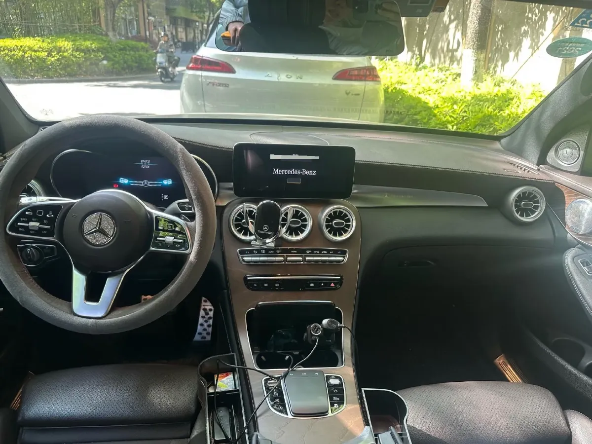 2020 Mercedes-Benz GLC Class 2.0T 258HP L4 9AT,autocango,china used car exporter,china ev exporter,chinese used car exporter,chinese used ev exporter