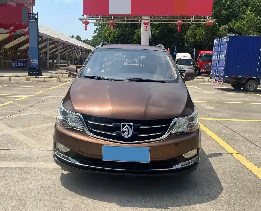 2016 BaoJun 730 1.5L 112HP L4 5MT,autocango,china used car exporter,china ev exporter,chinese used car exporter,chinese used ev exporter