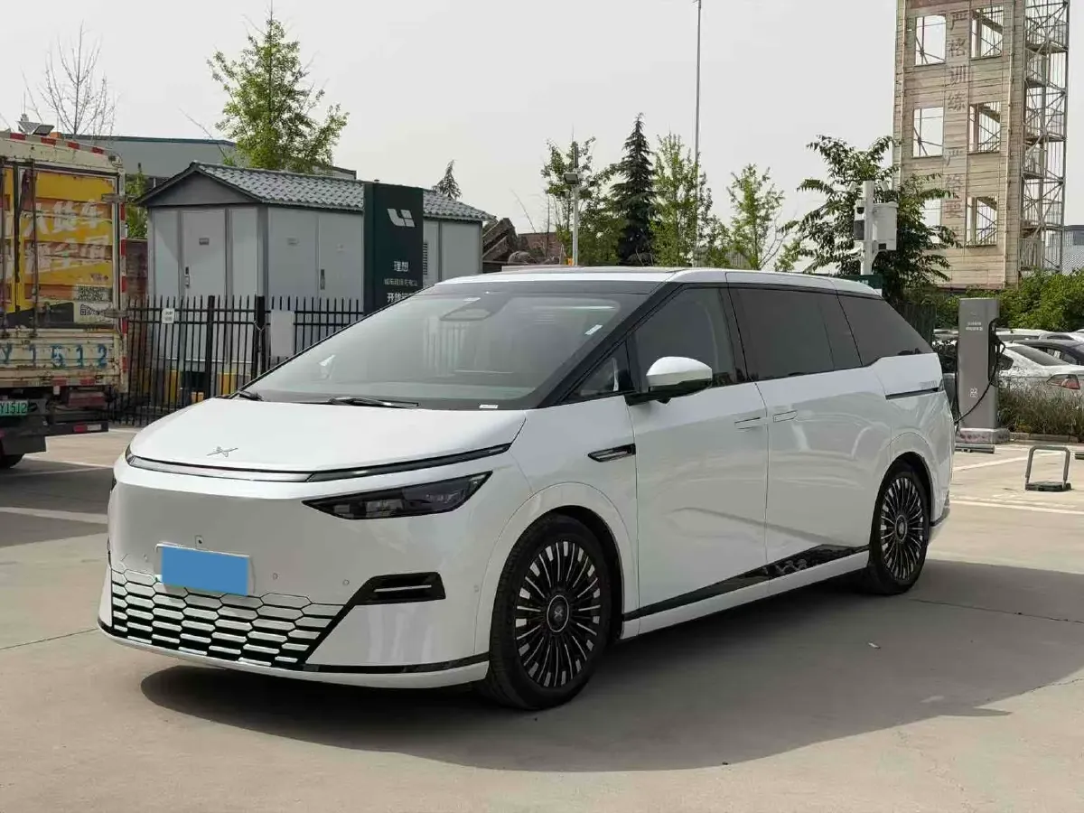 2025 Xpeng X9 BEV,autocango,china used car exporter,china ev exporter,chinese used car exporter,chinese used ev exporter
