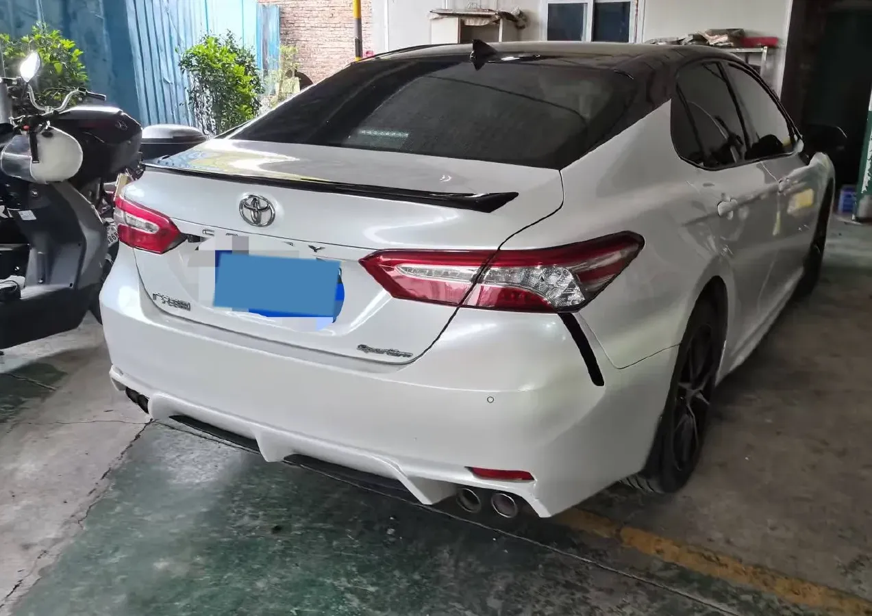 2021 Toyota Camry 2.5L 209HP L4 8AT,autocango,china used car exporter,china ev exporter,chinese used car exporter,chinese used ev exporter