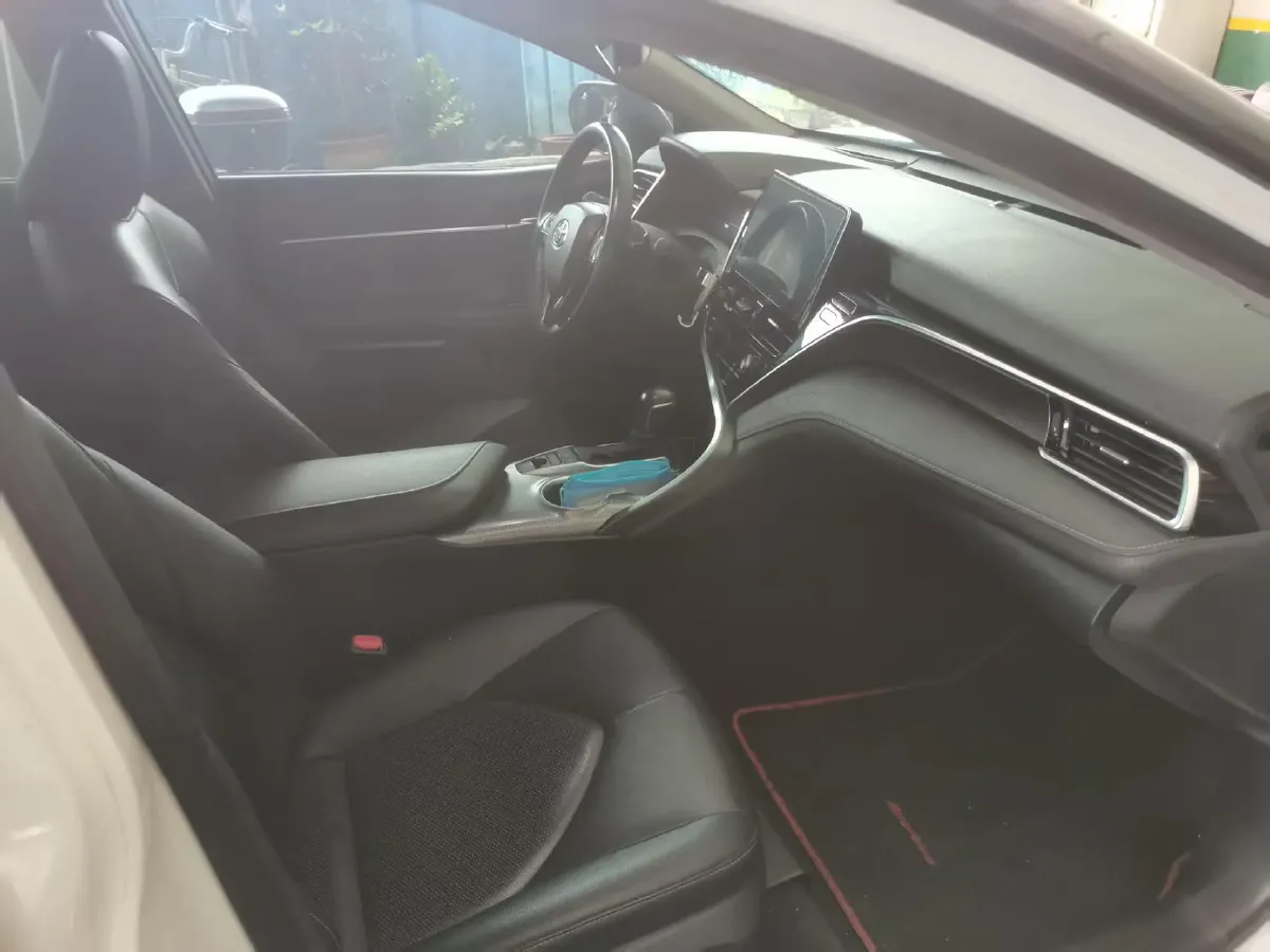 2021 Toyota Camry 2.5L 209HP L4 8AT,autocango,china used car exporter,china ev exporter,chinese used car exporter,chinese used ev exporter
