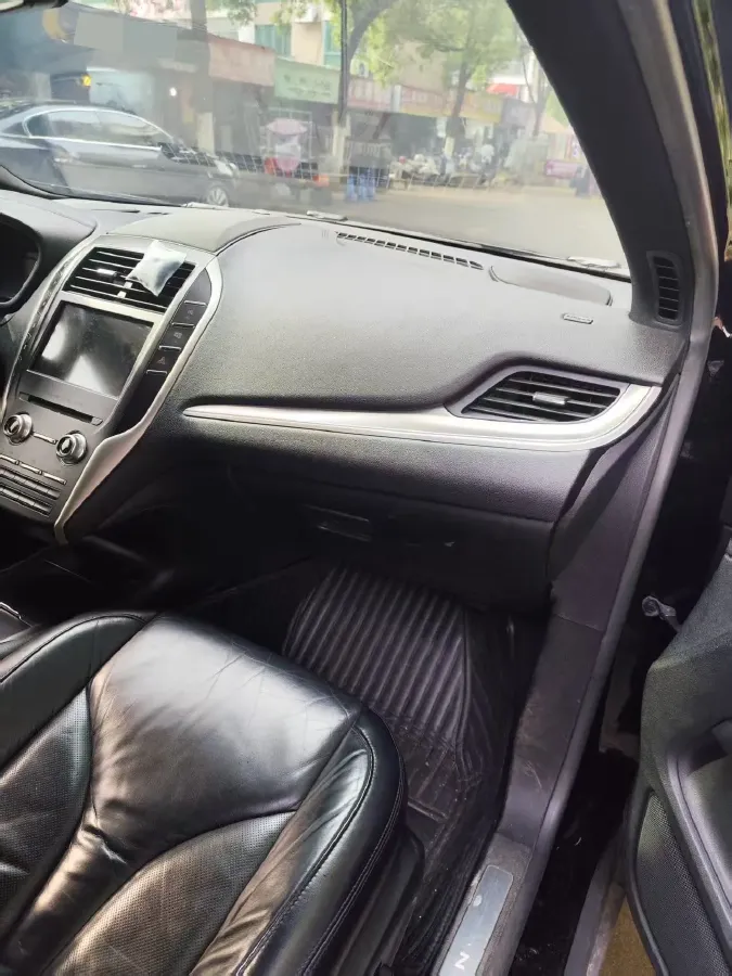 2018 Lincoln MKC 2.0T 203HP L4 6AT,autocango,china used car exporter,china ev exporter,chinese used car exporter,chinese used ev exporter