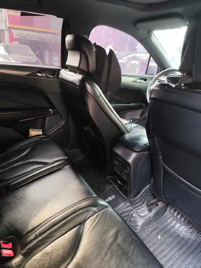 2018 Lincoln MKC 2.0T 203HP L4 6AT,autocango,china used car exporter,china ev exporter,chinese used car exporter,chinese used ev exporter