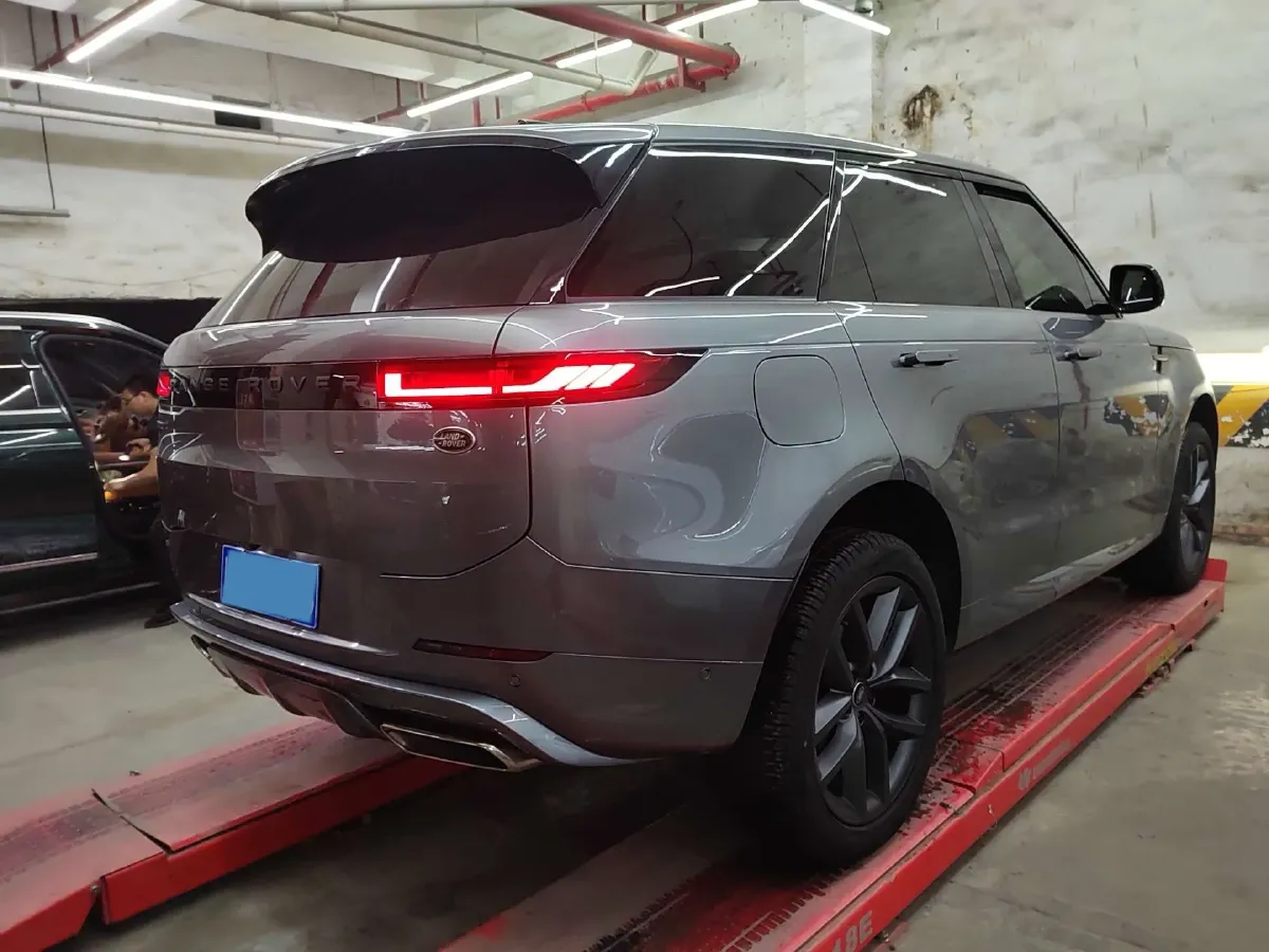 2024 Land Rover Range Rover Sport 3.0T 400HP L6 8AT,autocango,china used car exporter,china ev exporter,chinese used car exporter,chinese used ev exporter