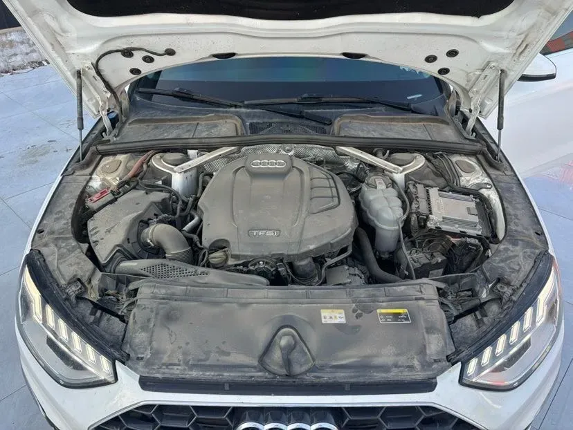 2020 Audi A4L 2.0T 190HP L4 7DCT,autocango,china used car exporter,china ev exporter,chinese used car exporter,chinese used ev exporter