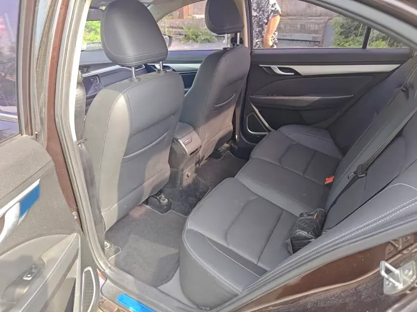 2018 Geely Emgrand 1.5L 109HP L4 5MT,autocango,china used car exporter,china ev exporter,chinese used car exporter,chinese used ev exporter