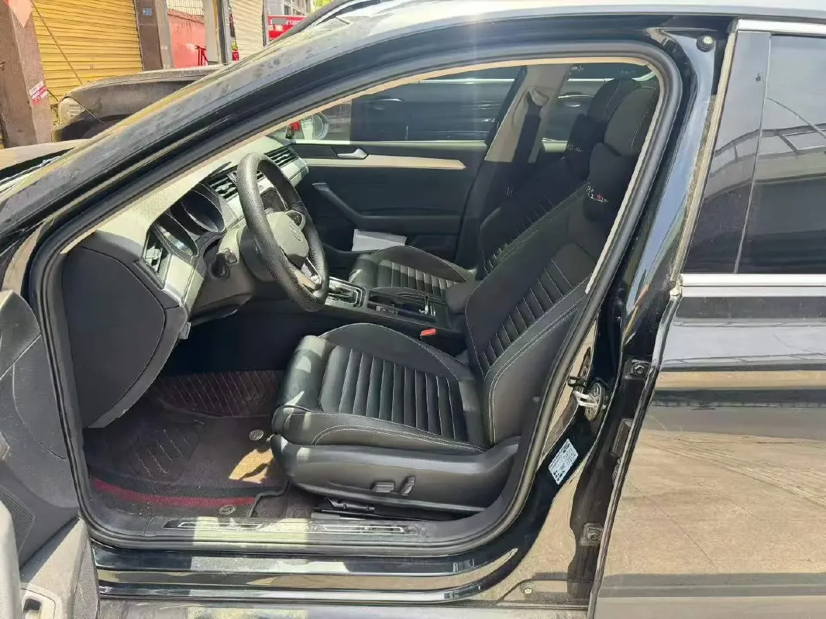 2024 Volkswagen Magotan 1.4T 150HP L4 7DCT,autocango,china used car exporter,china ev exporter,chinese used car exporter,chinese used ev exporter