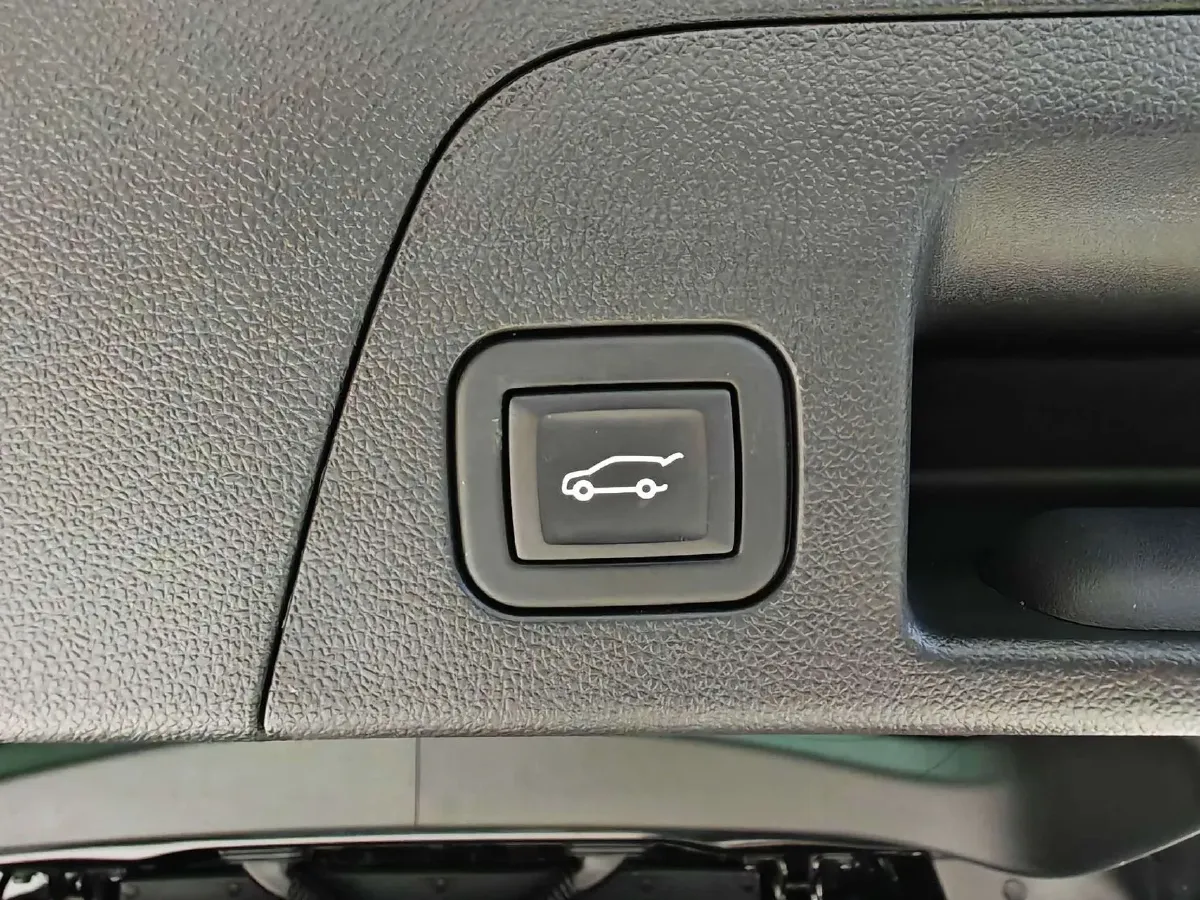 2023 Buick EnvisionPlus 2.0T 237HP L4 9AT,autocango,china used car exporter,china ev exporter,chinese used car exporter,chinese used ev exporter