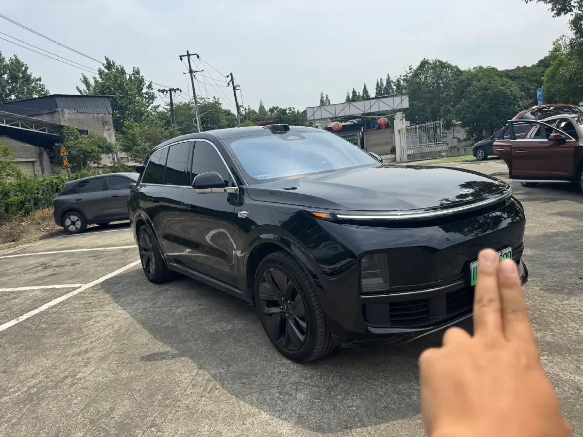 2024 Toyota Granvia 2.5L 189HP L4 E-CVT Hybrid,autocango,china used car exporter,china ev exporter,chinese used car exporter,chinese used ev exporter