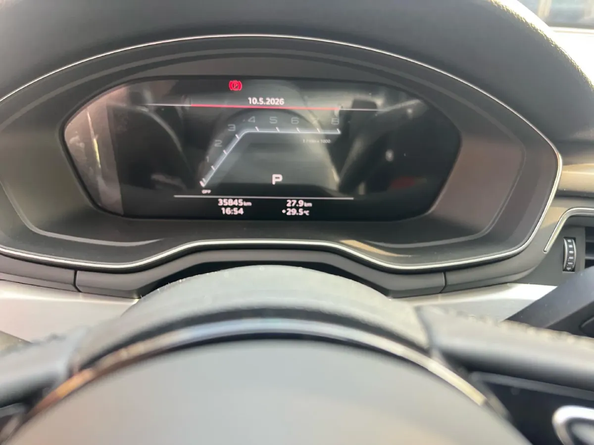 2022 Audi A4L 2.0T 190HP L4 7DCT,autocango,china used car exporter,china ev exporter,chinese used car exporter,chinese used ev exporter