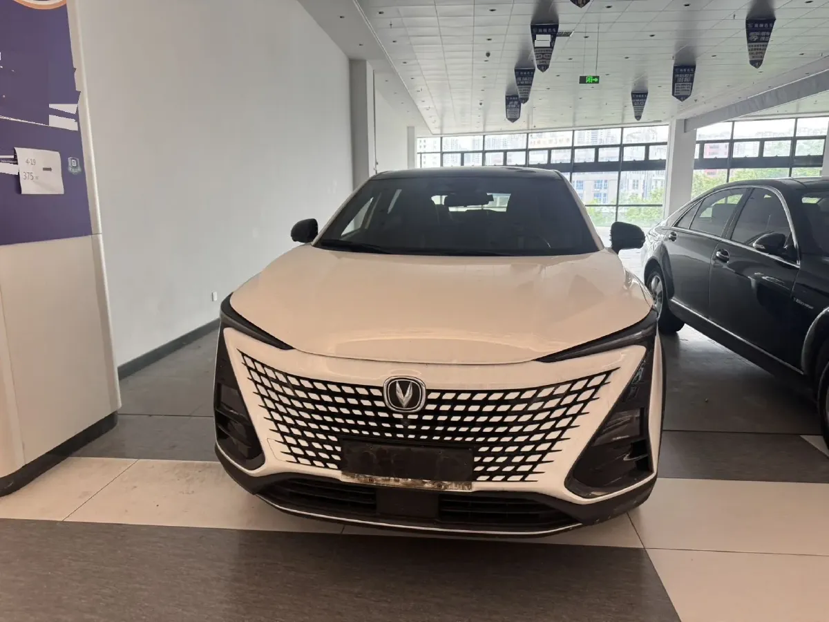 2022 ChangAn UNI-T 1.5T 188HP L4 7DCT,autocango,china used car exporter,china ev exporter,chinese used car exporter,chinese used ev exporter