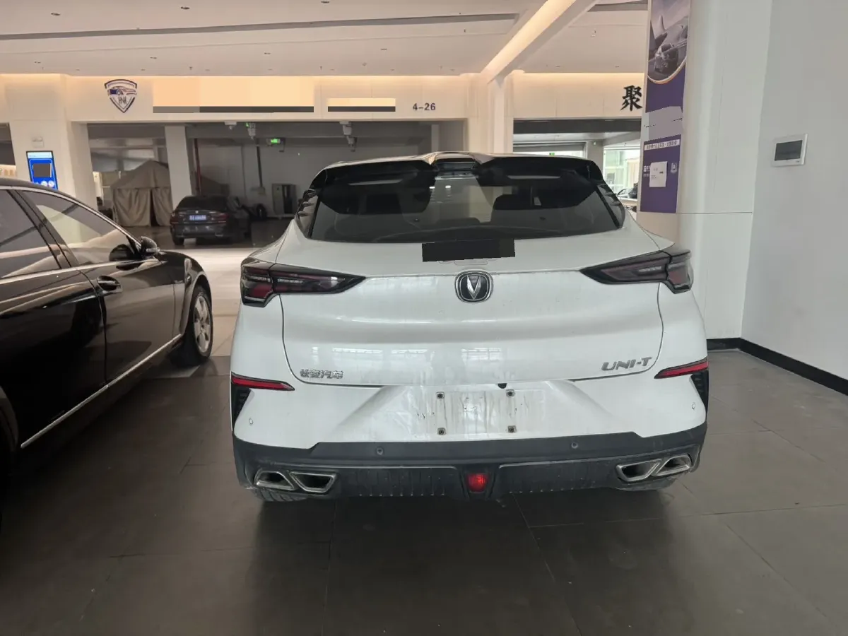 2022 ChangAn UNI-T 1.5T 188HP L4 7DCT,autocango,china used car exporter,china ev exporter,chinese used car exporter,chinese used ev exporter