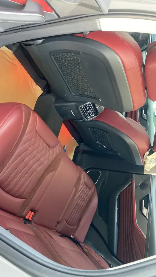 2023 HongQi HS5 2.0T 252HP L4 8AT,autocango,china used car exporter,china ev exporter,chinese used car exporter,chinese used ev exporter